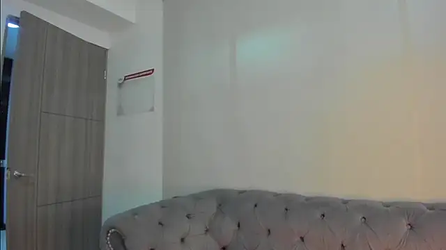 Snapshot of AcidMilo chatting on December 2024 12:19:01 PM AcidMilo online show from December 2024 12:19:01 PM