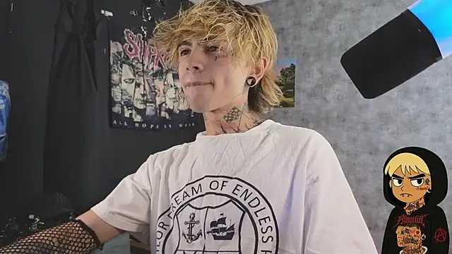 Snapshot of AcidMilo chatting on October 2025 04:40:02 PM AcidMilo online show from October 2025 04:40:02 PM