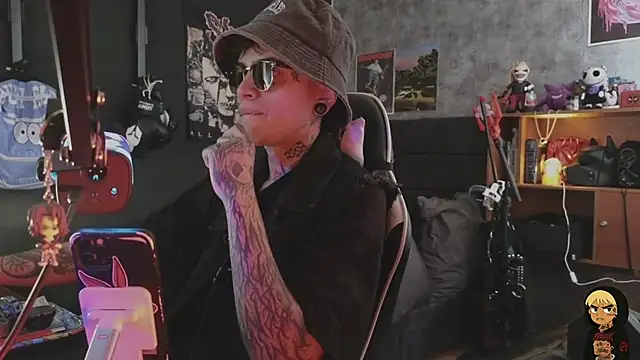 AcidMilo online show from January 2026 03:37:01 PM