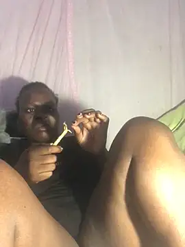 sweett shaley online show from December 2025 12:06:01 AM