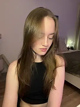 malyshhka online show from April 2026 08:20:01 PM