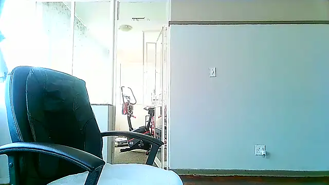 Snapshot of Charlie-Crawford chatting on March 2025 01:07:01 PM Charlie-Crawford online show from March 2025 01:07:01 PM