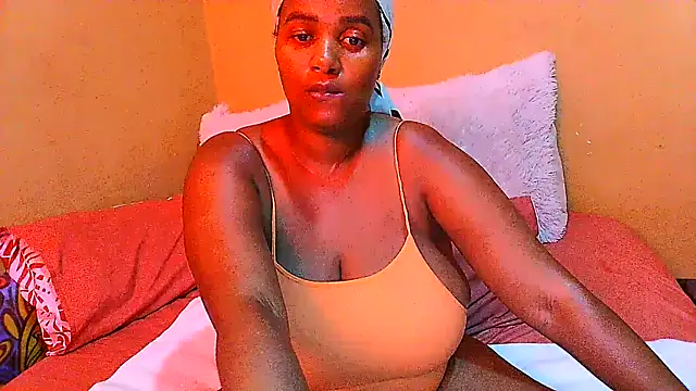 Snapshot of Charlie-Crawford chatting on March 2025 05:01:01 PM Charlie-Crawford online show from March 2025 05:01:01 PM