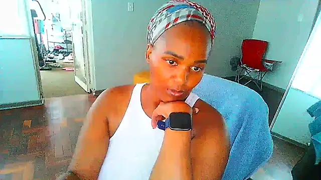 Snapshot of Charlie-Crawford chatting on February 2025 04:31:01 PM Charlie-Crawford online show from February 2025 04:31:01 PM