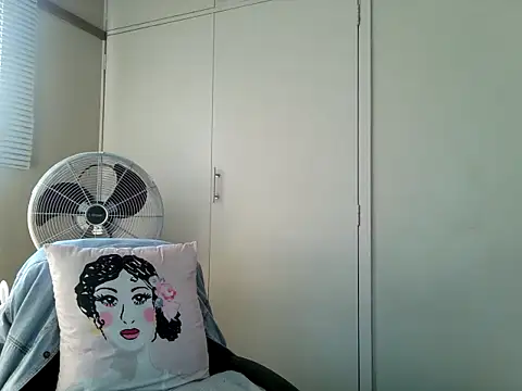 Charlie-Crawford online show from May 2026 02:45:01 PM