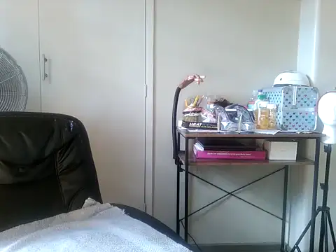 Charlie-Crawford online show from March 2026 01:35:01 PM