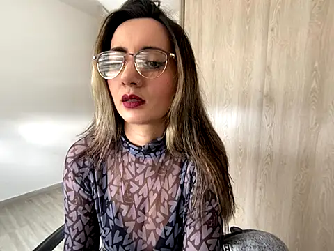 Anny Moore09 online show from November 2025 02:54:02 PM