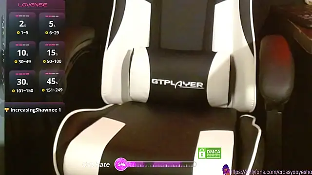 Snapshot of CrossyAayesha chatting on November 2025 02:55:01 PM CrossyAayesha online show from November 2025 02:55:01 PM