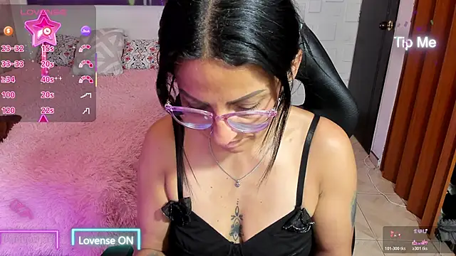 alma blue online show from April 2026 10:57:02 PM