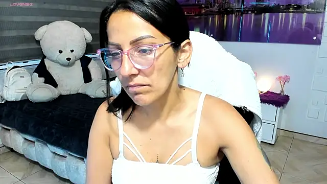 alma blue online show from June 2026 11:06:01 PM