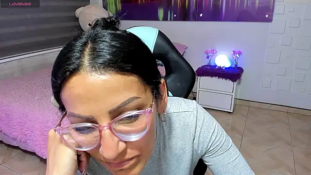 alma blue online show from May 2026 11:32:02 PM