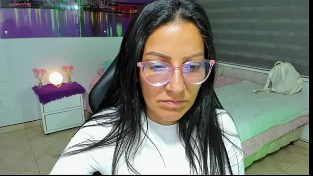 alma blue online show from June 2026 11:32:02 PM