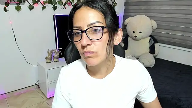 alma blue online show from January 2026 10:28:02 PM