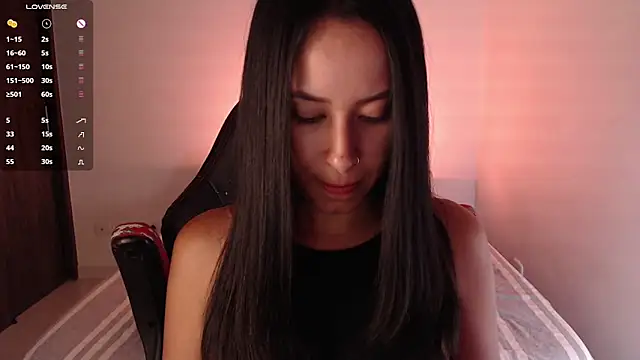 Snapshot of amyharlow_1 chatting on January 2025 11:24:01 PM amyharlow 1 online show from January 2025 11:24:01 PM