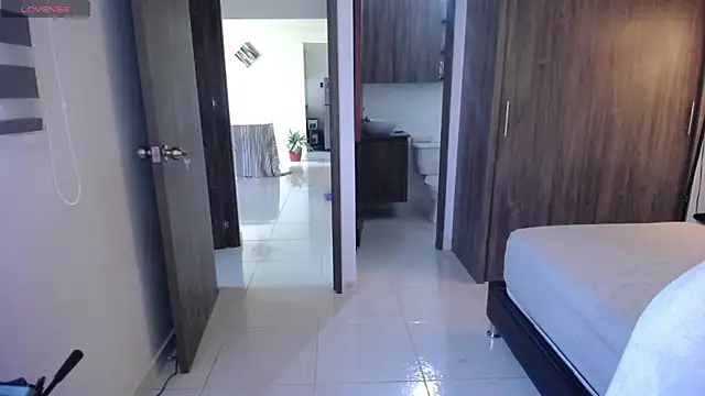 amyharlow 1 online show from April 2026 02:02:01 PM