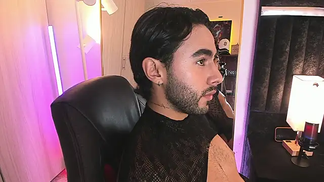 ItsMeEros online show from June 2026 10:21:02 PM