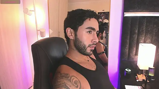 ItsMeEros online show from February 2026 10:43:02 PM