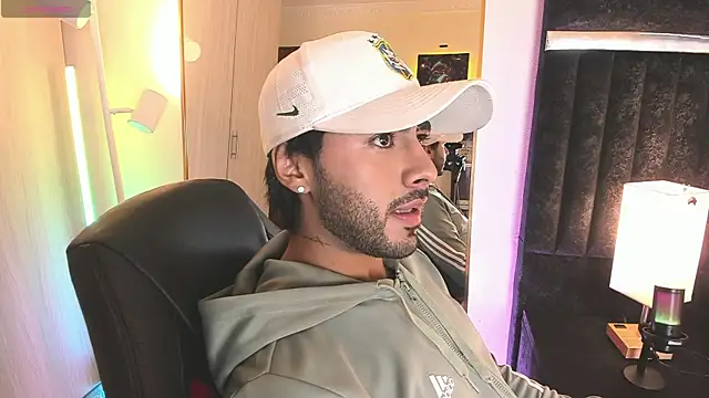 ItsMeEros online show from April 2026 11:22:02 PM