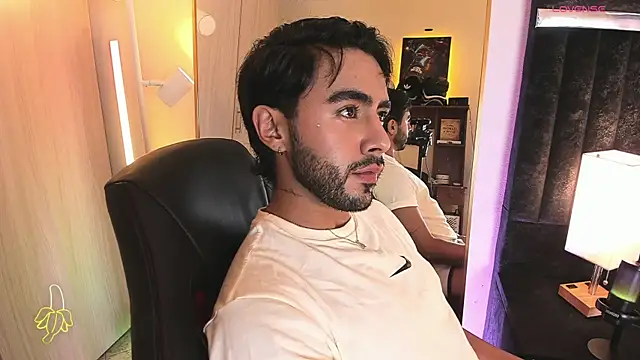 ItsMeEros online show from May 2026 11:02:02 PM