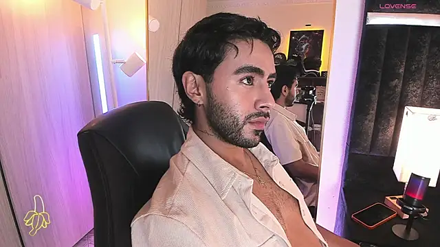 ItsMeEros online show from May 2026 11:23:02 PM