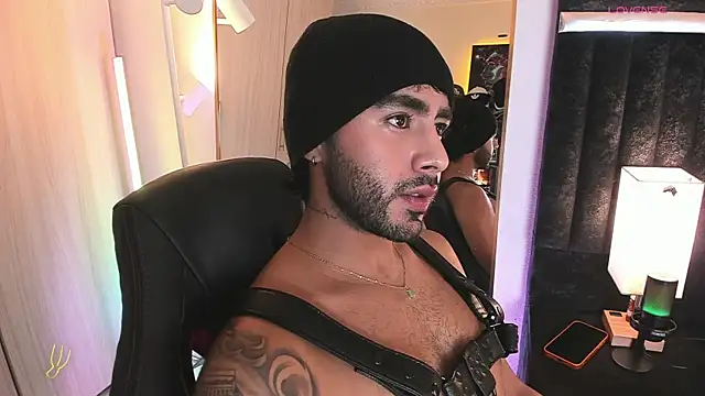 ItsMeEros online show from June 2026 11:09:01 PM