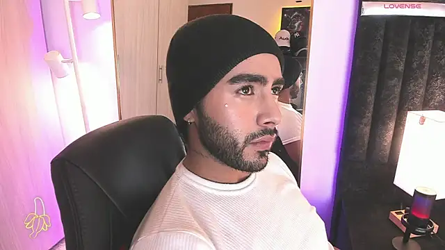 ItsMeEros online show from March 2026 10:18:01 PM