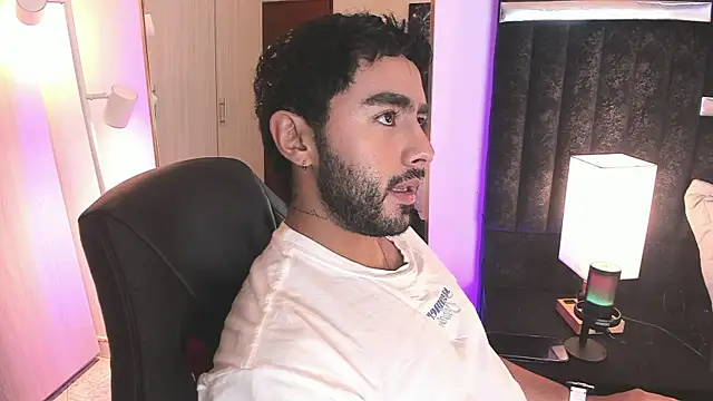 ItsMeEros online show from February 2026 10:50:01 PM