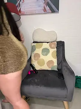 victoria athena online show from April 2026 04:03:01 PM