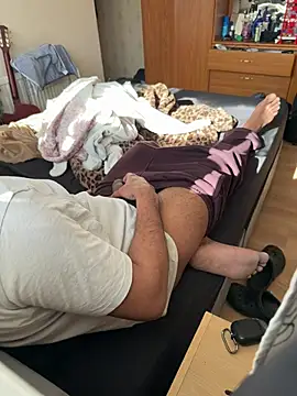 CoolBiDude online show from March 2026 02:49:01 PM