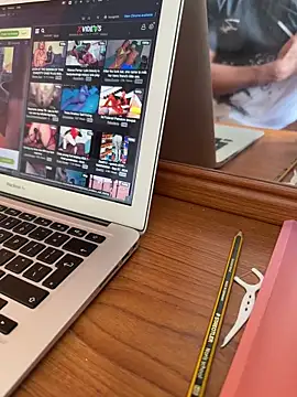 CoolBiDude online show from March 2026 12:41:01 PM