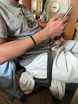 CoolBiDude online show from June 2026 04:24:01 PM