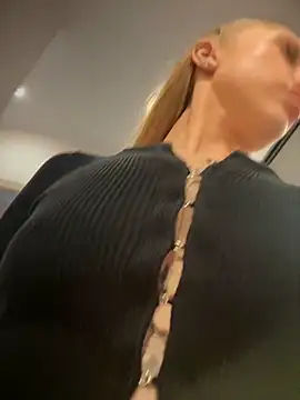 Snapshot of pinkstar_ chatting on February 2025 06:05:02 AM pinkstar online show from February 2025 06:05:02 AM