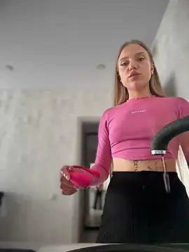 Snapshot of pinkstar_ chatting on February 2025 06:09:02 AM pinkstar online show from February 2025 06:09:02 AM