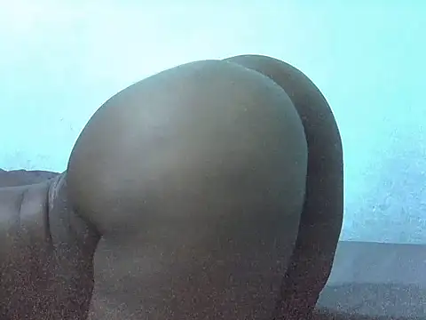 QUEEN-MARIAN online show from February 2025 07:48:02 PM