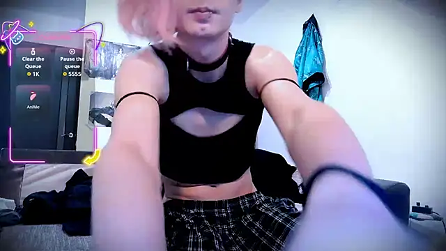 Littlepinkcat online show from September 2025 04:13:02 PM