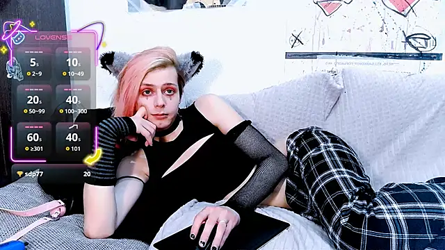 Littlepinkcat online show from October 2025 06:36:02 AM