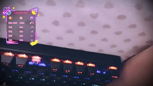 Littlepinkcat online show from December 2025 06:34:02 AM