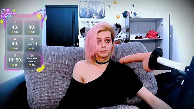 Littlepinkcat online show from October 2025 08:15:02 AM