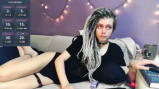 Littlepinkcat online show from March 2025 03:28:01 PM