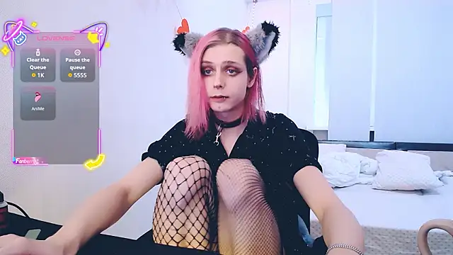 Littlepinkcat online show from March 2026 12:05:01 PM