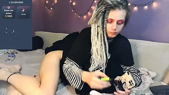 Littlepinkcat online show from March 2025 07:57:02 PM