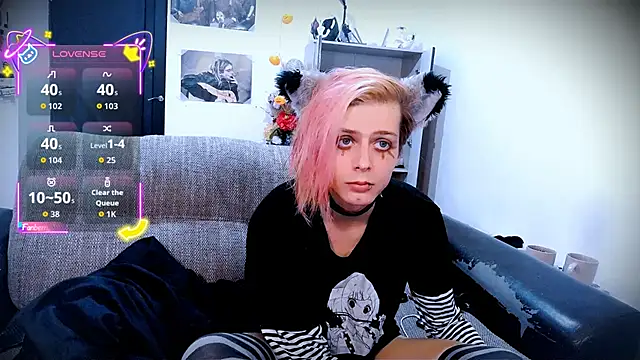 Littlepinkcat online show from September 2025 06:36:01 PM