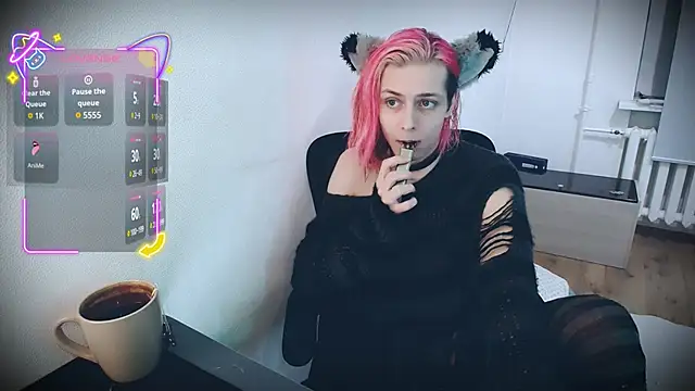 Littlepinkcat online show from January 2026 07:39:01 PM