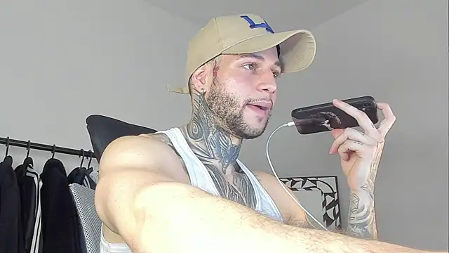  jamesleandros1 online show from November 2025 04:39:01 AM