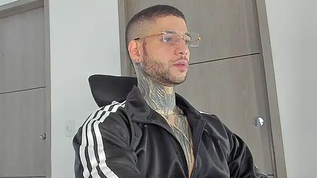  jamesleandros1 online show from September 2025 05:12:02 PM