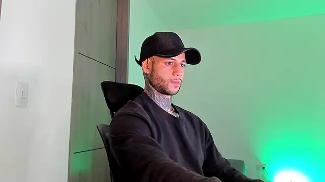  jamesleandros1 online show from March 2026 02:11:01 AM