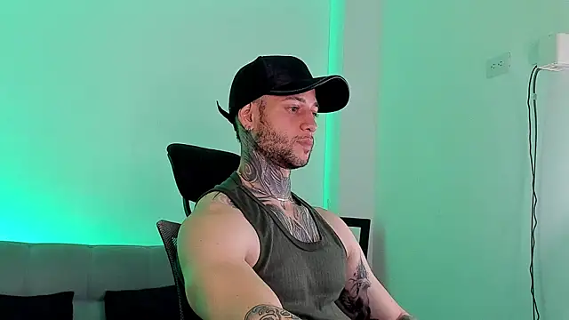 Snapshot of _jamesleandros1 chatting on July 2026 05:25:01 PM jamesleandros1 online show from July 2026 05:25:01 PM