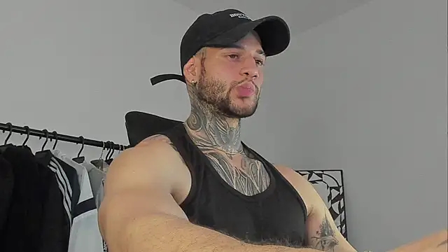  jamesleandros1 online show from October 2025 05:14:02 PM