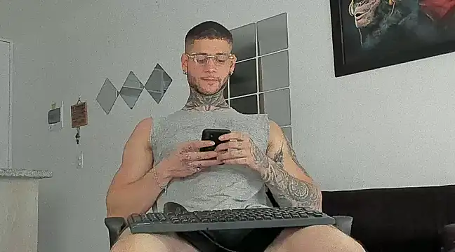  jamesleandros1 online show from March 2025 08:32:01 PM