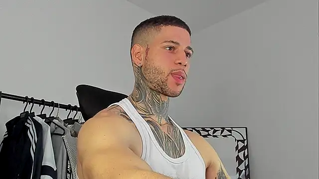  jamesleandros1 online show from October 2025 06:10:01 PM
